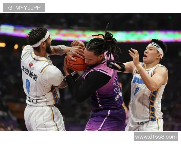 上海篮球队的蜕变之路:从传统强队到现代化竞技新标杆 上海篮球队的蜕变之路:从传统强队到现代化竞技新标杆