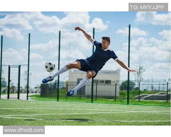 李姓足球明星有哪些及其精彩瞬间图片分享