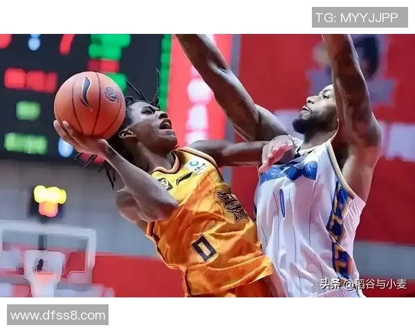 深圳篮球队配合变革引发热议新战术助力球队崛起与发展 深圳篮球队配合变革引发热议新战术助力球队崛起与发展