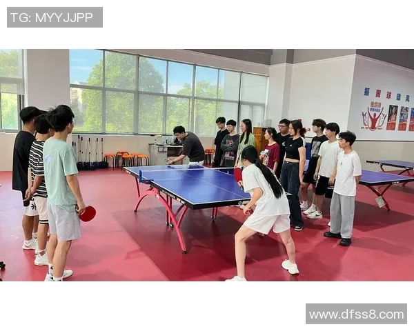 重庆乒乓球队的默契配合与训练揭秘展现乒乓球的魅力与团队精神